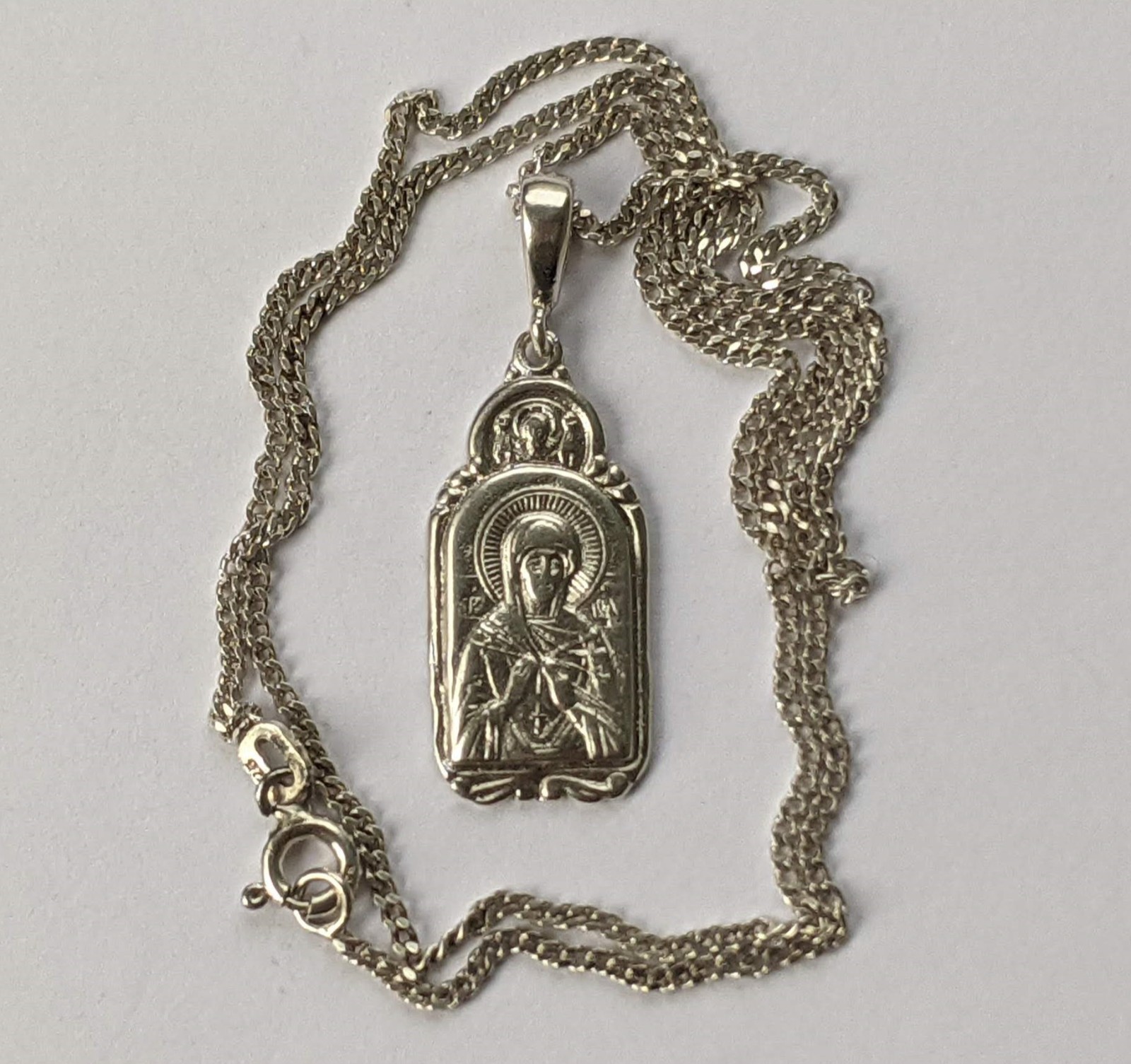 Orthodox icon amulet “Mother of God”, chain 42 cm. 925 silver. Weight 4.76 g.