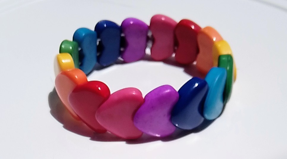 Rare Mod retro 1980s Vintage stretch Interlocking heart bracelet Y2k Rainbow