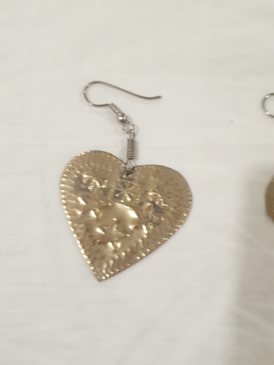 Sweet 1980s stamped metal heart earrings with french hooks Boho Folk-Art EUC