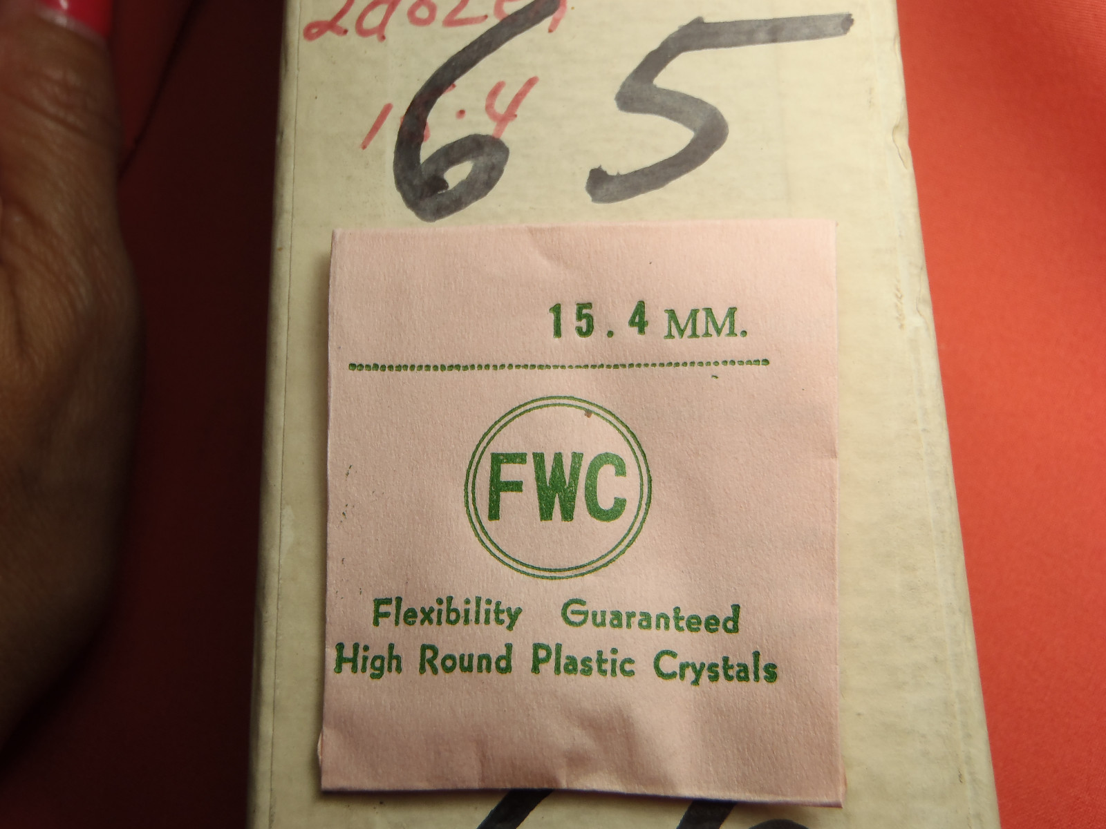 FWC HIGH ROUND Diamond Edge PLASTIC WATCH STEP CRYSTAL 15.4 MM NOS