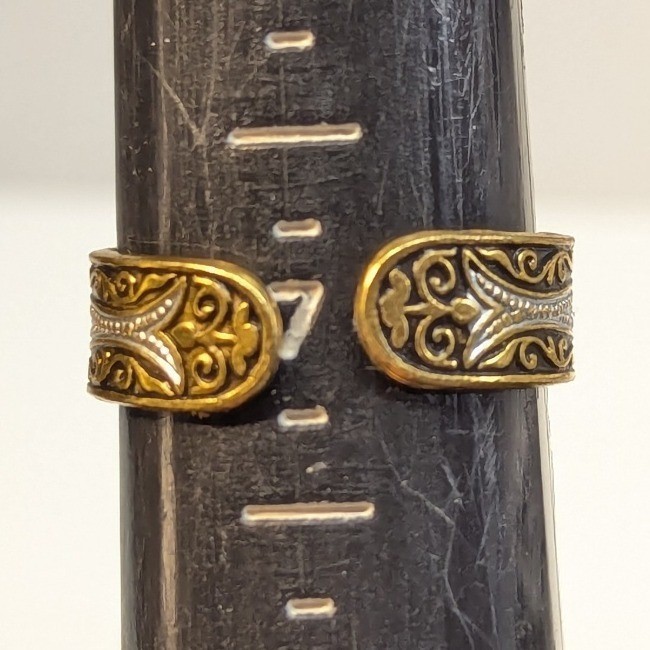 Vintage New Damascene Style Ring Band Size 7 Gold Silver Black Etched Scrollwork