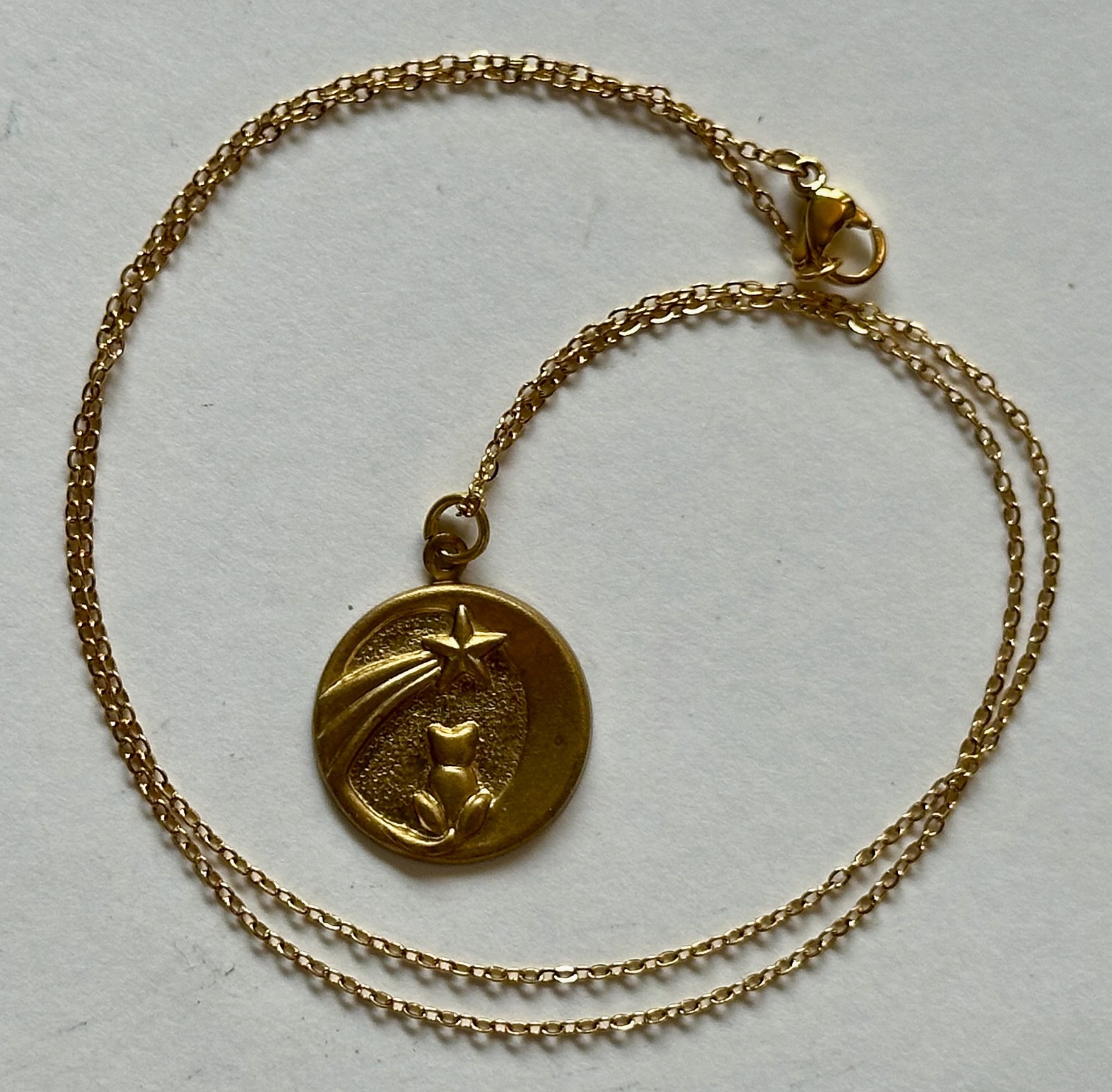 Cat sit on moon looking at shooting star pendant brass 3/4 of 1″ necklace 18″ GP