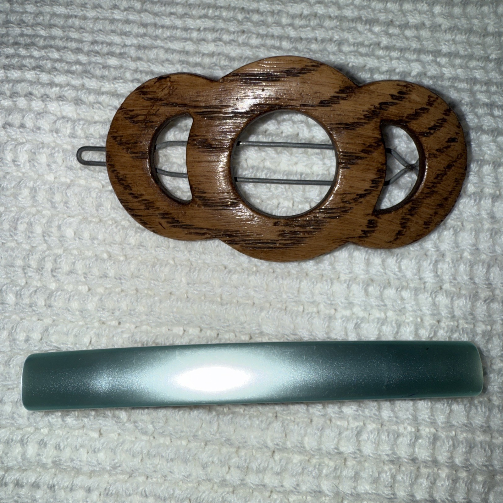 Vintage Barrettes Hair Accessories 1970’s Wood Tone Plastic & Blue Pearl Gloss