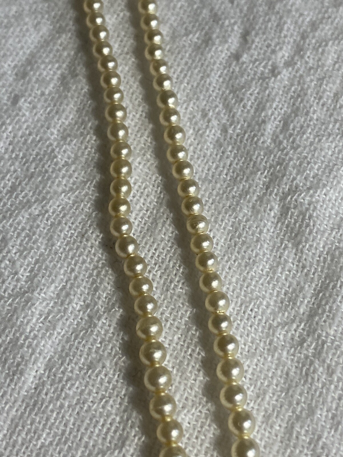Vintage Graduating Faux Pearl Necklace Silver Tone Rhinestone Push Lock Closure
