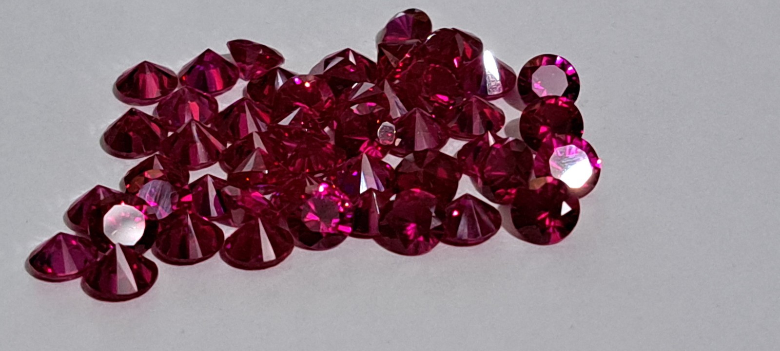 10 Pieces 6.5 mm Round Ruby Color Synthetic CZ Cubic Zirconia Loose Stones