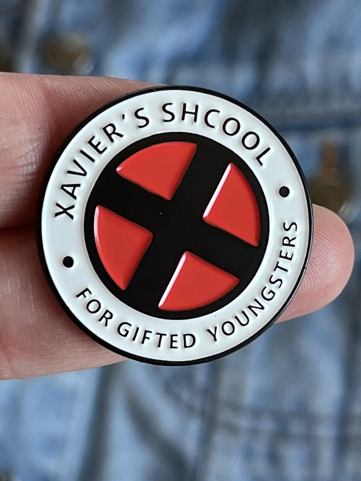 Marvel – X Men – Xavier’s School For Gifted Youngsters – Round Enamel Pin