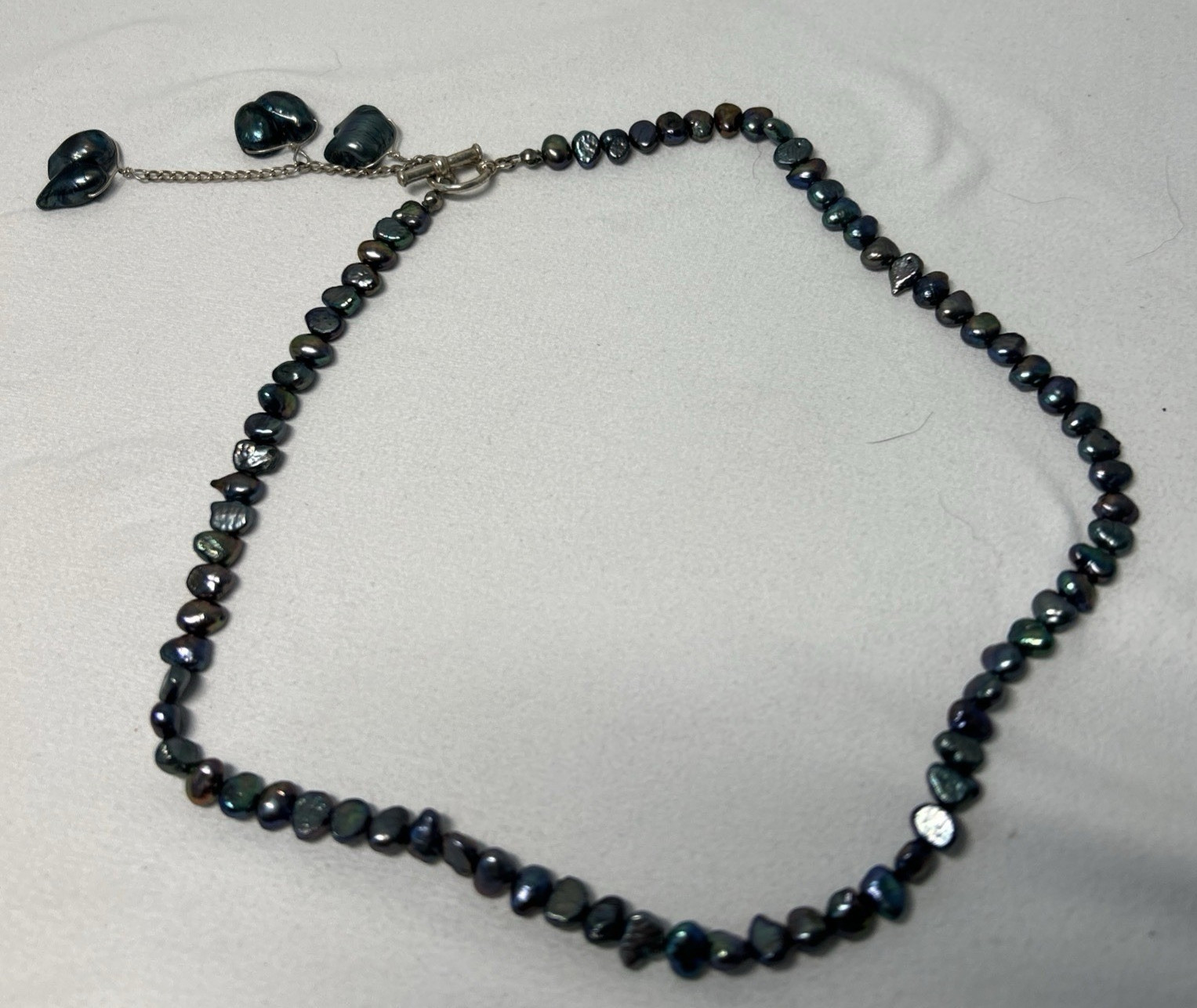 FRESH WATER PEARL RICE NUGGET NECKLCE 16 INCH DAINTY AND PRETTY