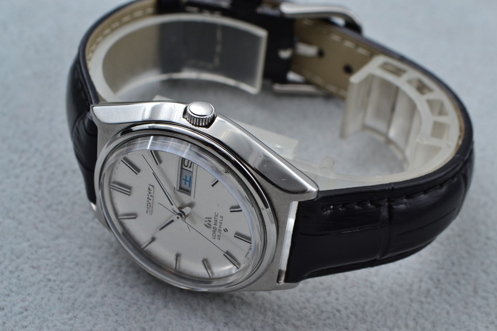 Vintage 1980 SEIKO LORD MATIC 5606-7010 White / OH, Serviced