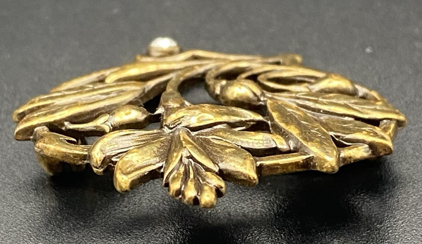Vtg Art Nouveau Revival Brass Floral Brooch Openwork Lily Rhinestone 1.25 x1.25″
