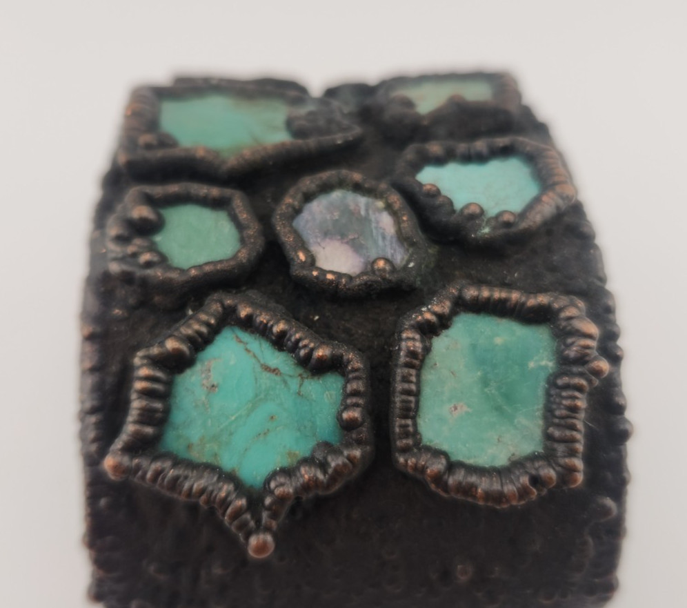 Vintage BELL TRADING Copper Cuff Bracelet USA Pre 1960s 10 Turquoise pieces