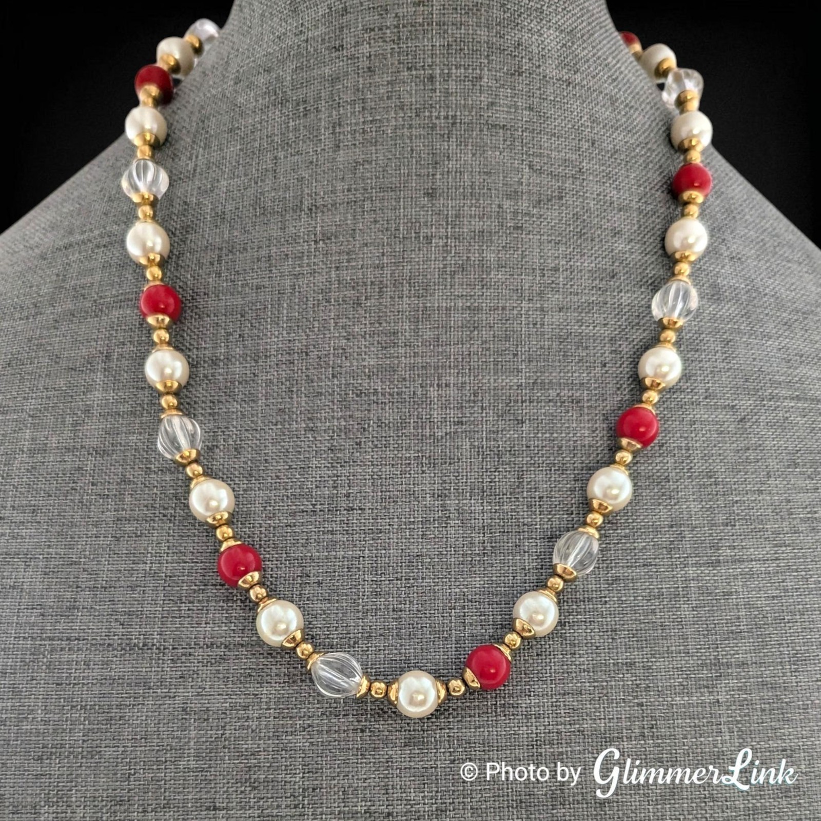 Vintage Faux Pearl Lucite Beaded Necklace Red White Gold Tone 22.5 Inch