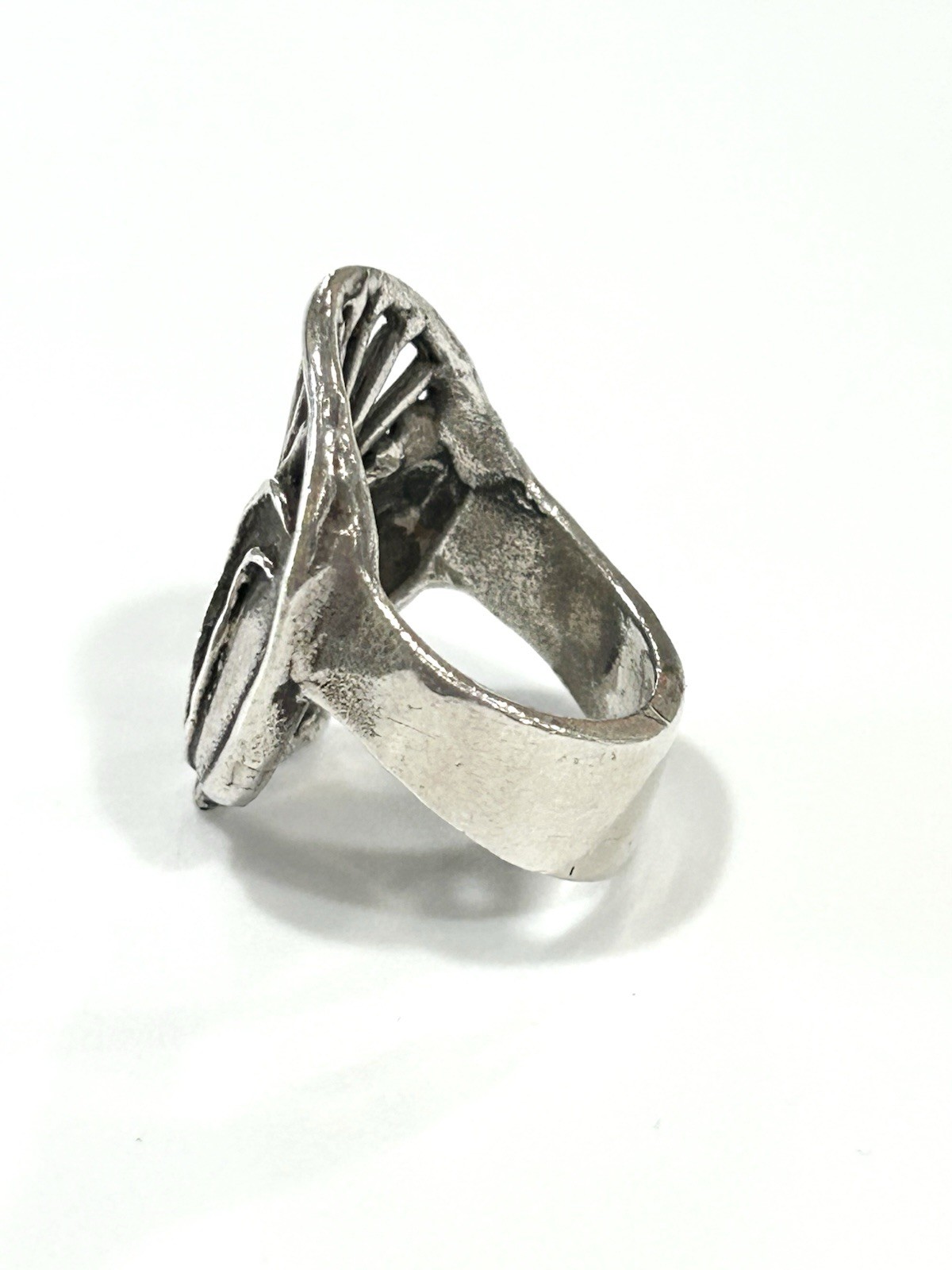 JANE VOORHEES Artist Sterling Silver Face Design Ring Size 6.5