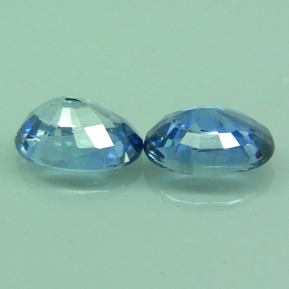 BEAUTIFUL PAIR! 2.30ct.TOP ELECTRIC CORNFLOWER BLUE SAPPHIRE CEYLON OVAL 7X5MM.