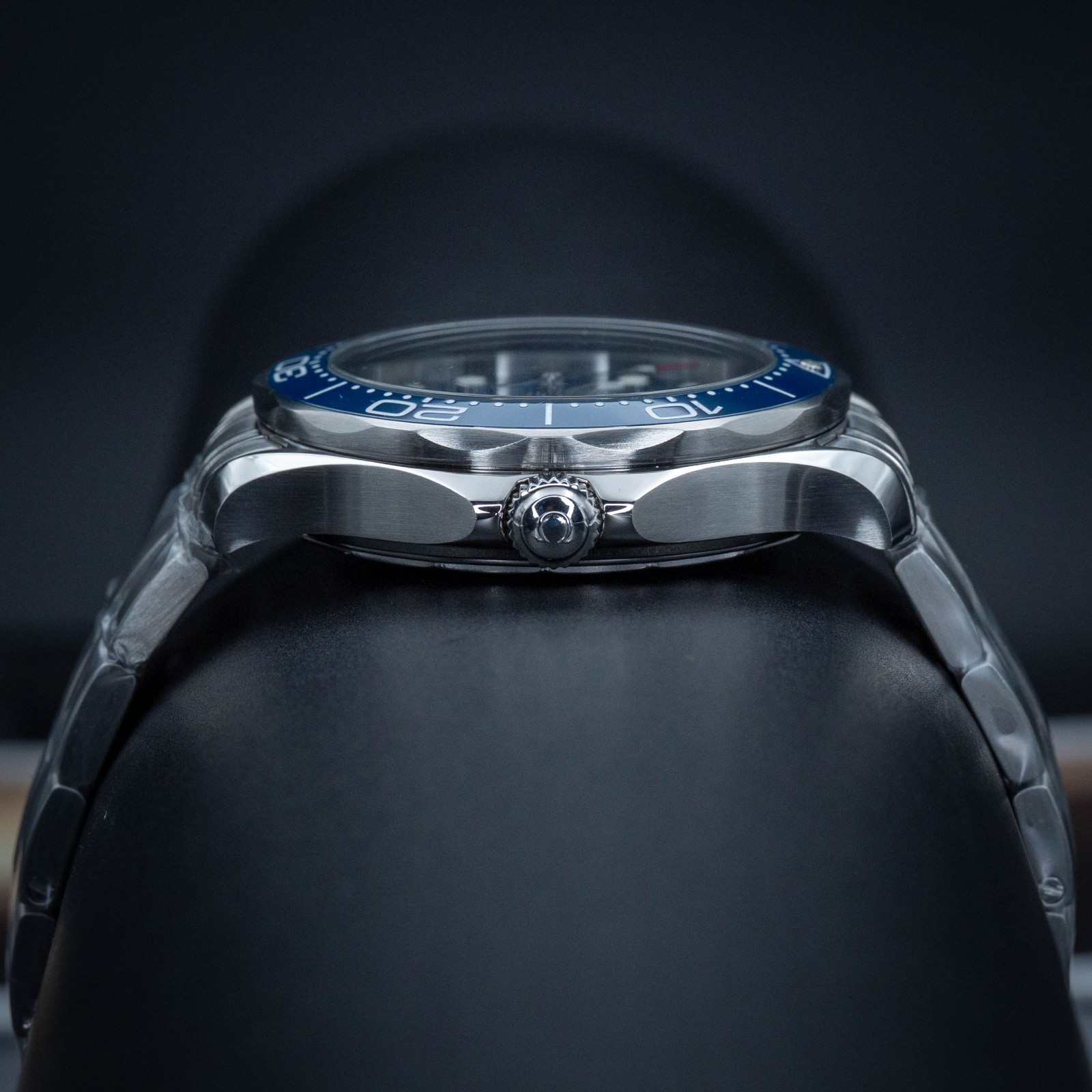 OMEGA Seamaster Diver 300M 210.30.42.20.03.001 BLUE WAVE