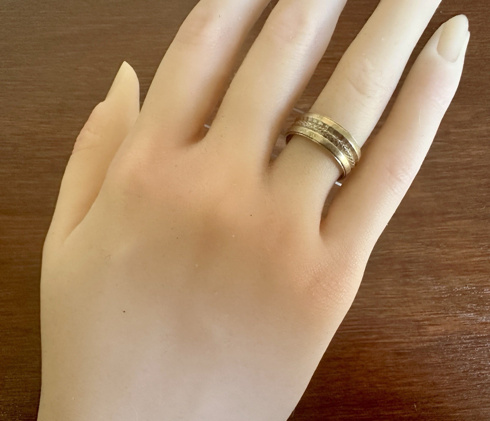Vintage Designer Art Carved 14k Yellow Gold Wide Band Ring Sz 7.25