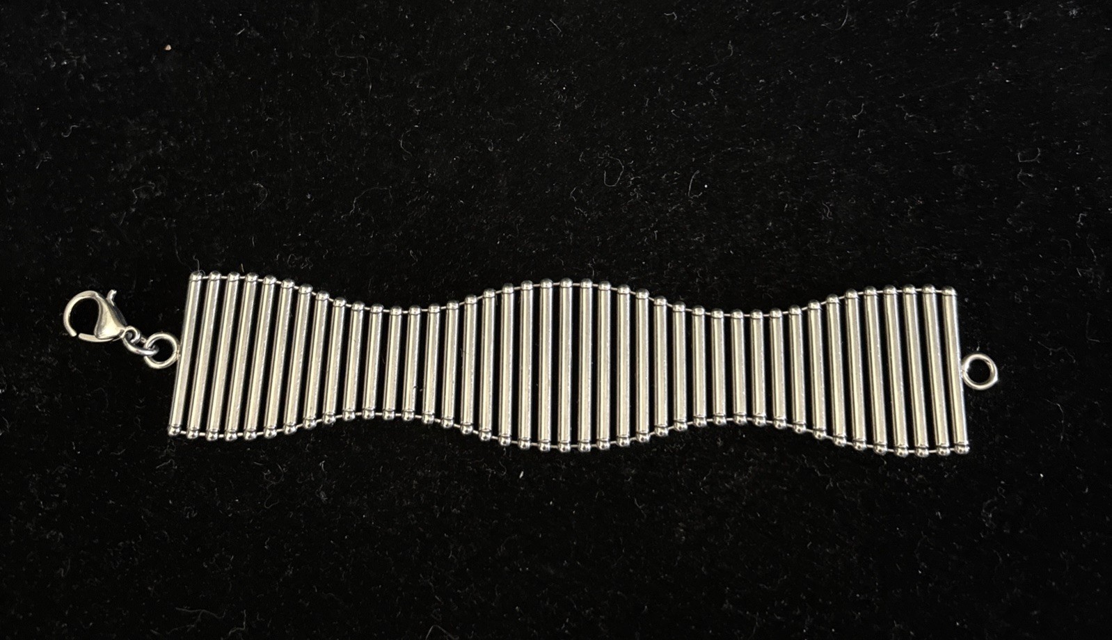 Vintage INOX Woman’s Stainless Steel Bracelet Size 7 1/2 29 Grams