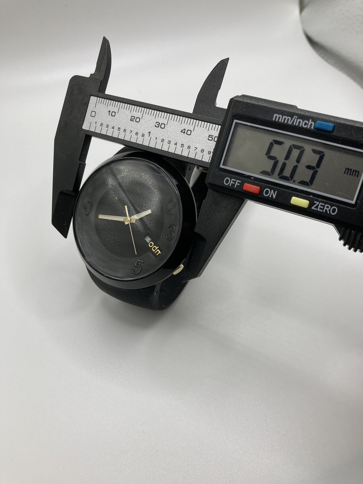 ODM Design 60 Second Men’s Black Date Dial Silicone Watch New Batt