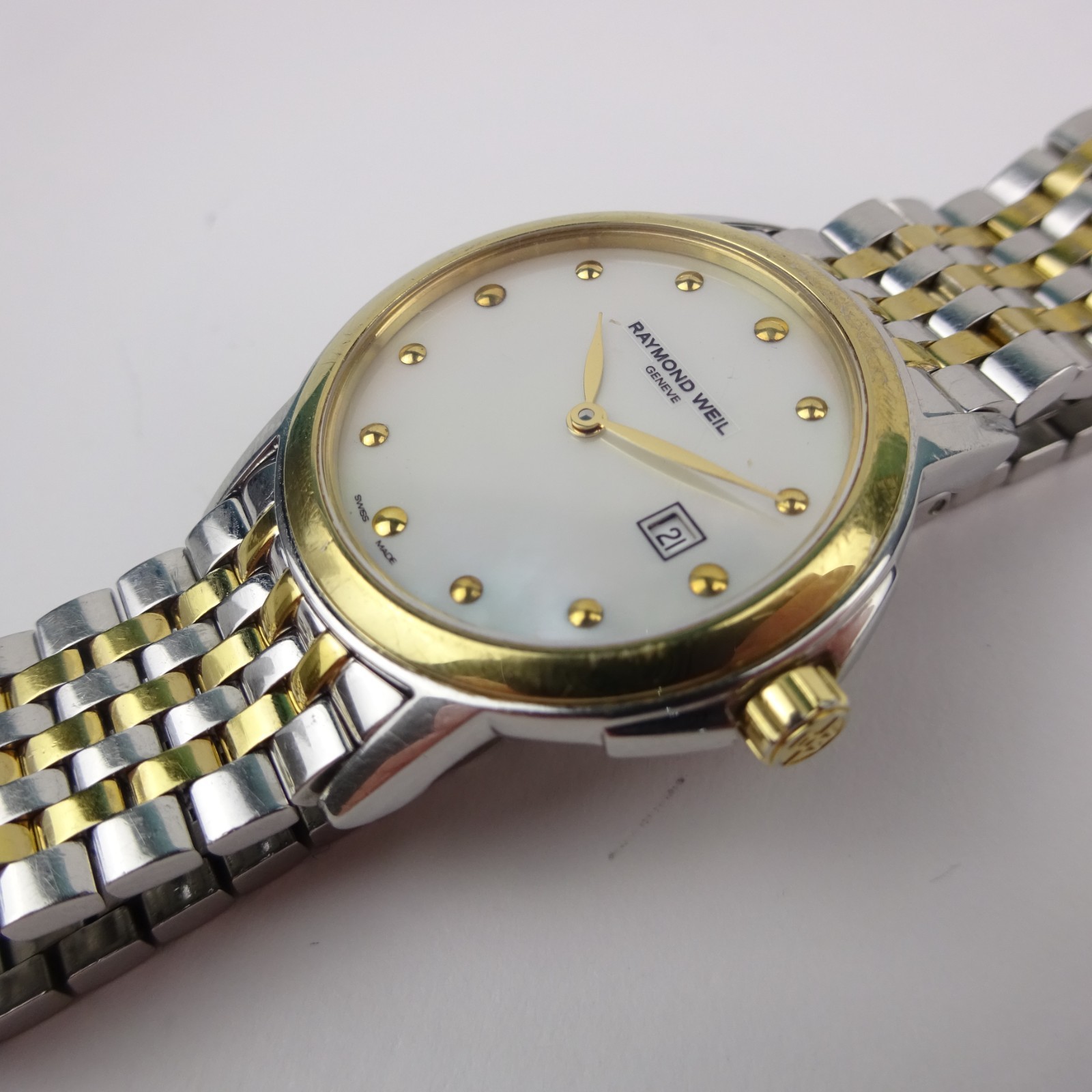 Raymond Weil Tradition 5966 Watch 2 Tone Mother of Pearl Dial Women’s