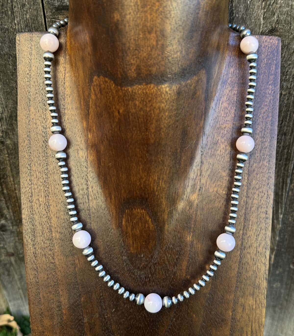 Southwestern Sterling Silver Pink Conch 4mm Pearls Bead Necklace. 18 Inch. Gift