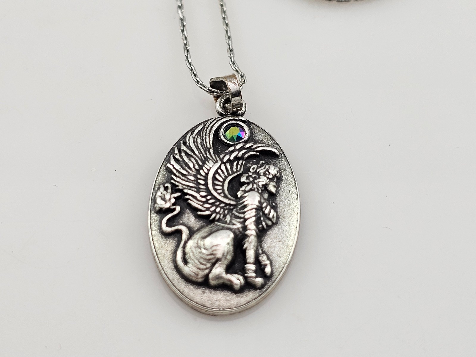 Alex and Ani Sphinx 2017 Rafaelian Silver Expandable Necklace 33″ Pendant 35mm
