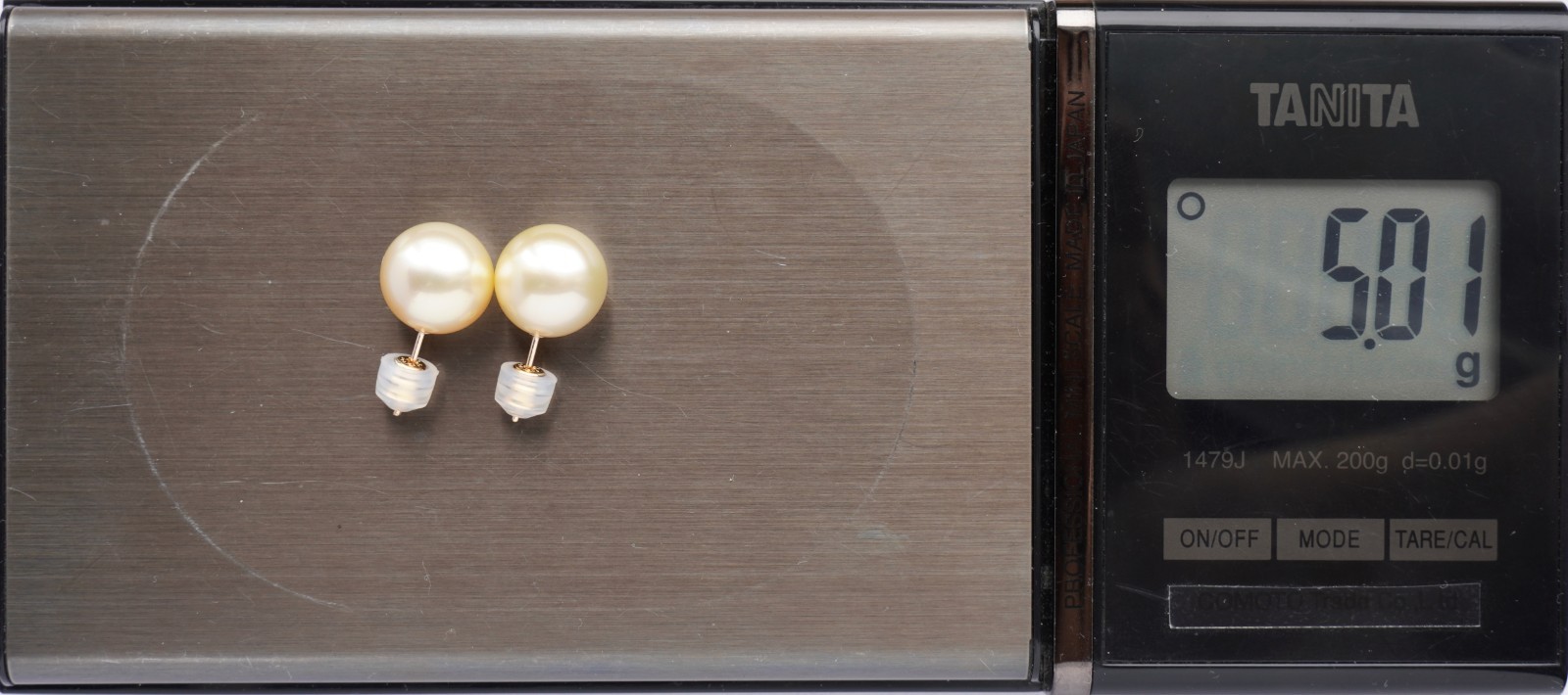Big 11.6mm Round Light Gold South Sea Pearl Stud Earrings 10K Yellow Gold