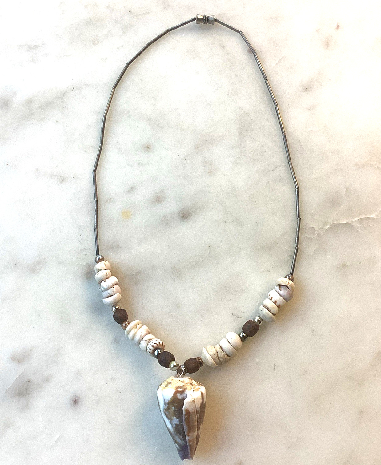 Vintage Puka Shell Necklace Hawaiian Surfer Necklaces Beaded Barrel Clasp