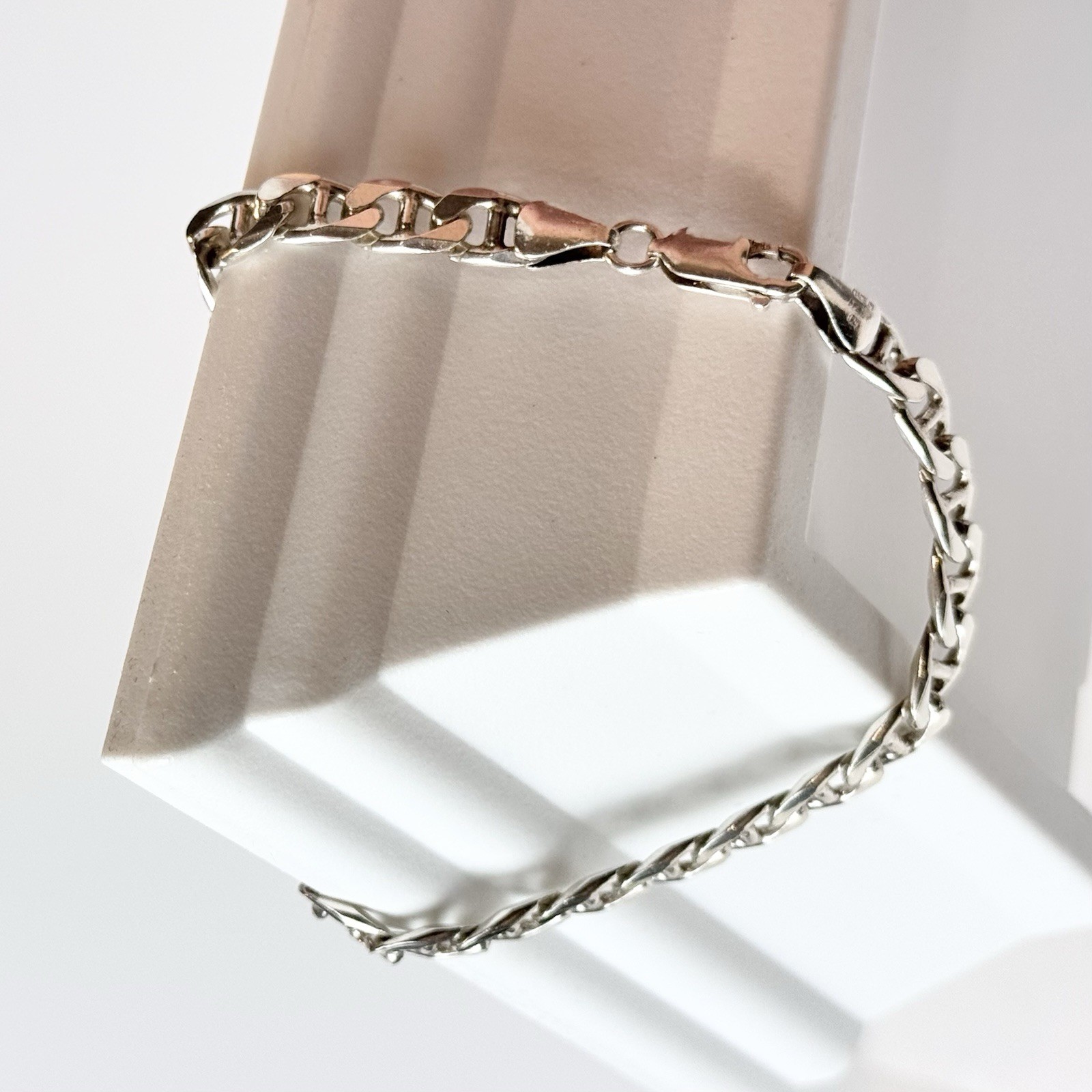 Sterling Silver 8.25in Mariner Link Bracelet/ 6.5mm/ 14.7 Grams/ Made In Italy