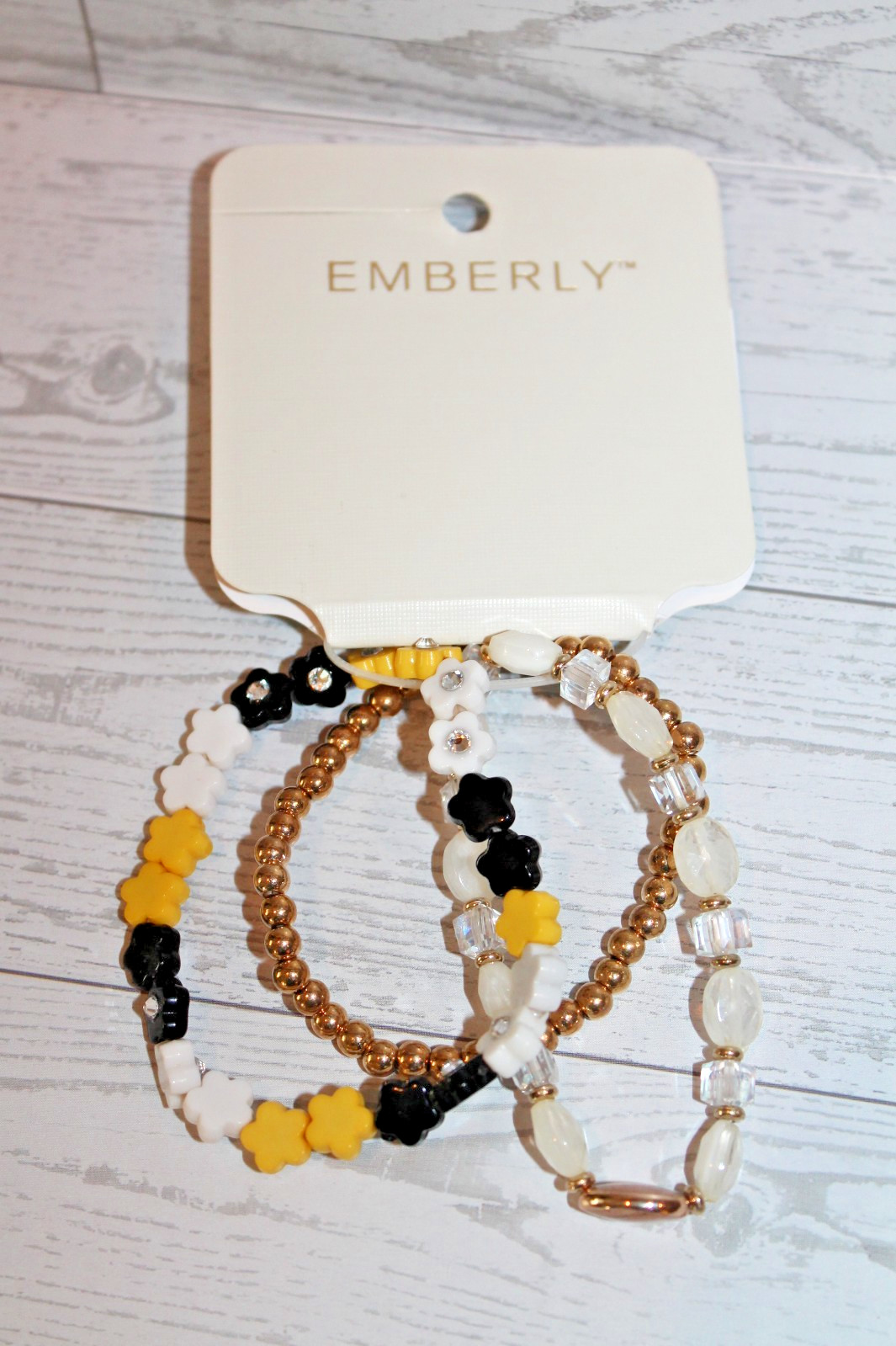 Emberly Black Yellow White Flower Bracelet Set of 3 Beaded Bracelets NEW