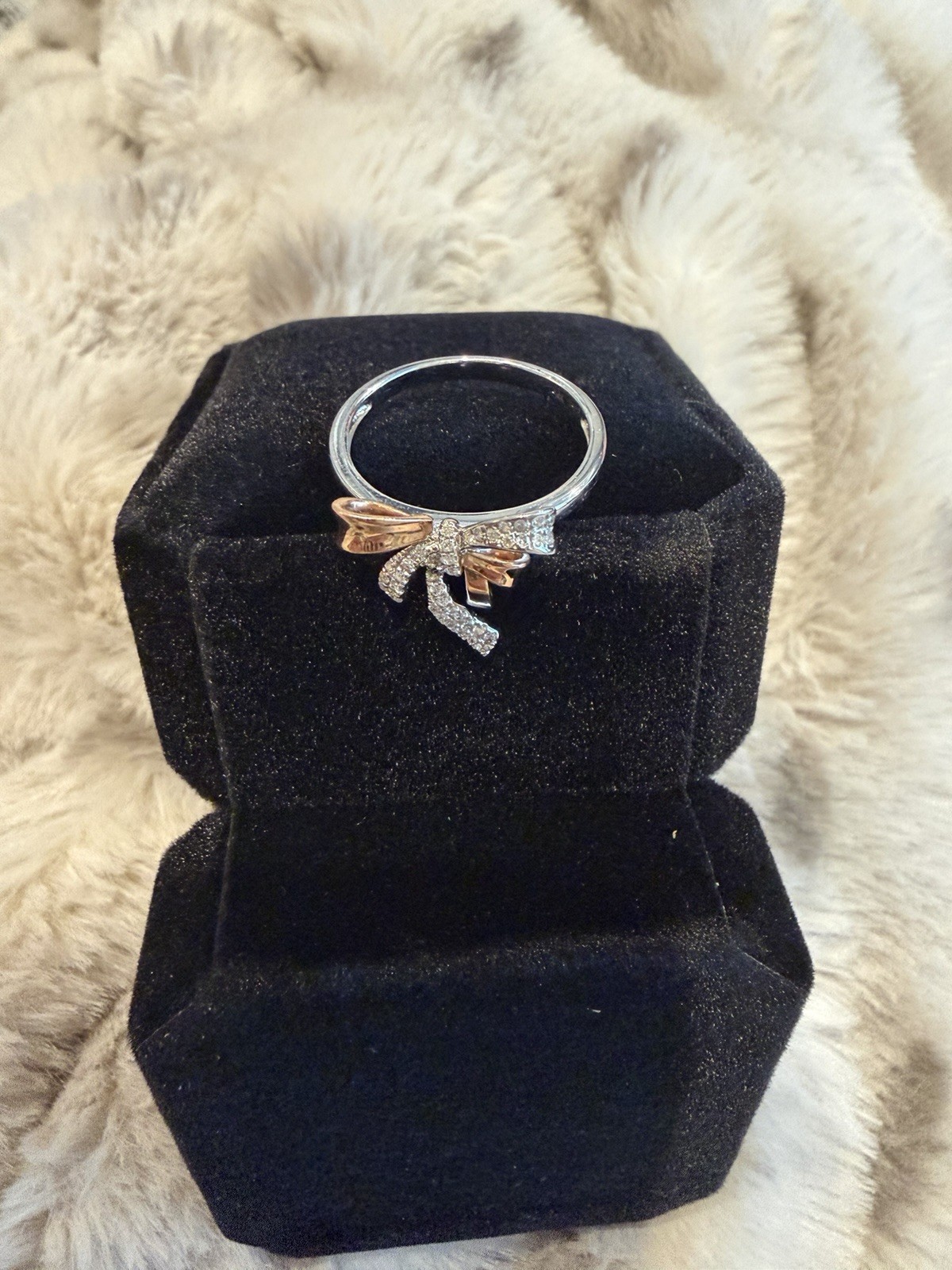 Women’s Bow Knot 14K Gold Two Tone Right Hand Ring