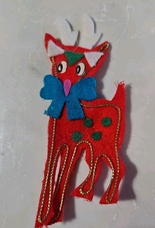 Vintage Retro Felt Reindeer Pin Red Deer Christmas Holiday Celebration Japan