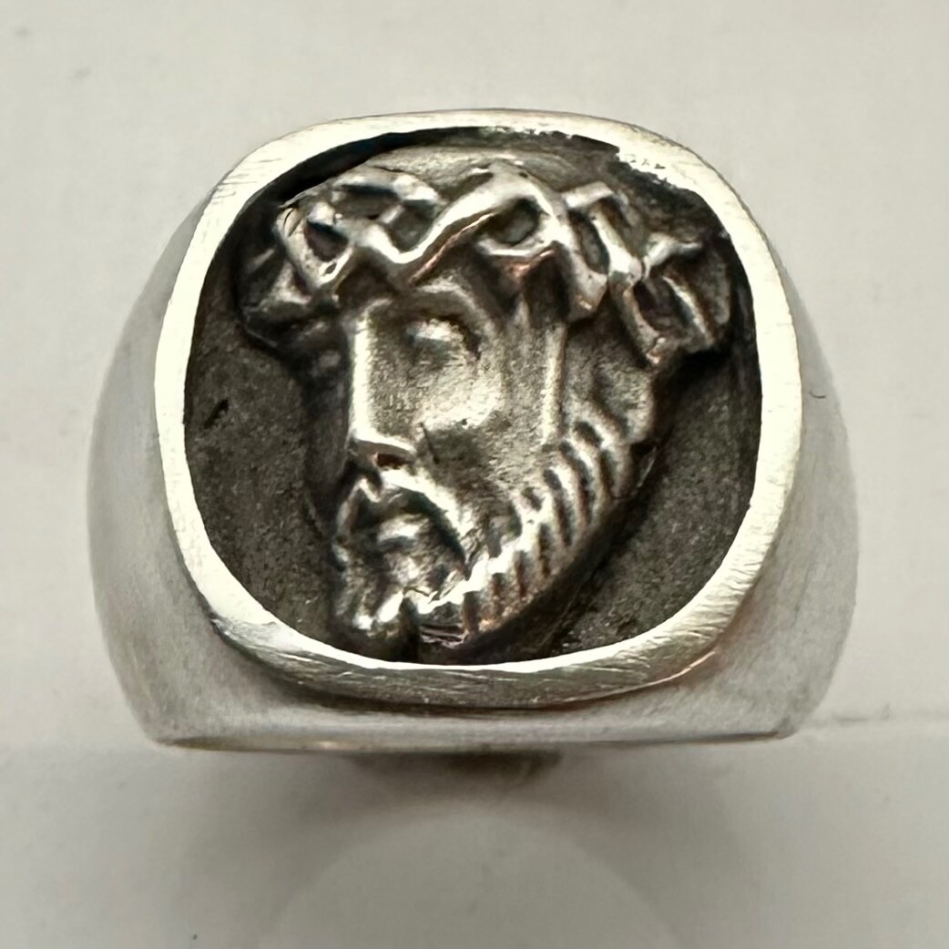 MJG STERLING SILVER . 3-D JESUS RING. 35 GR. SZ 10.