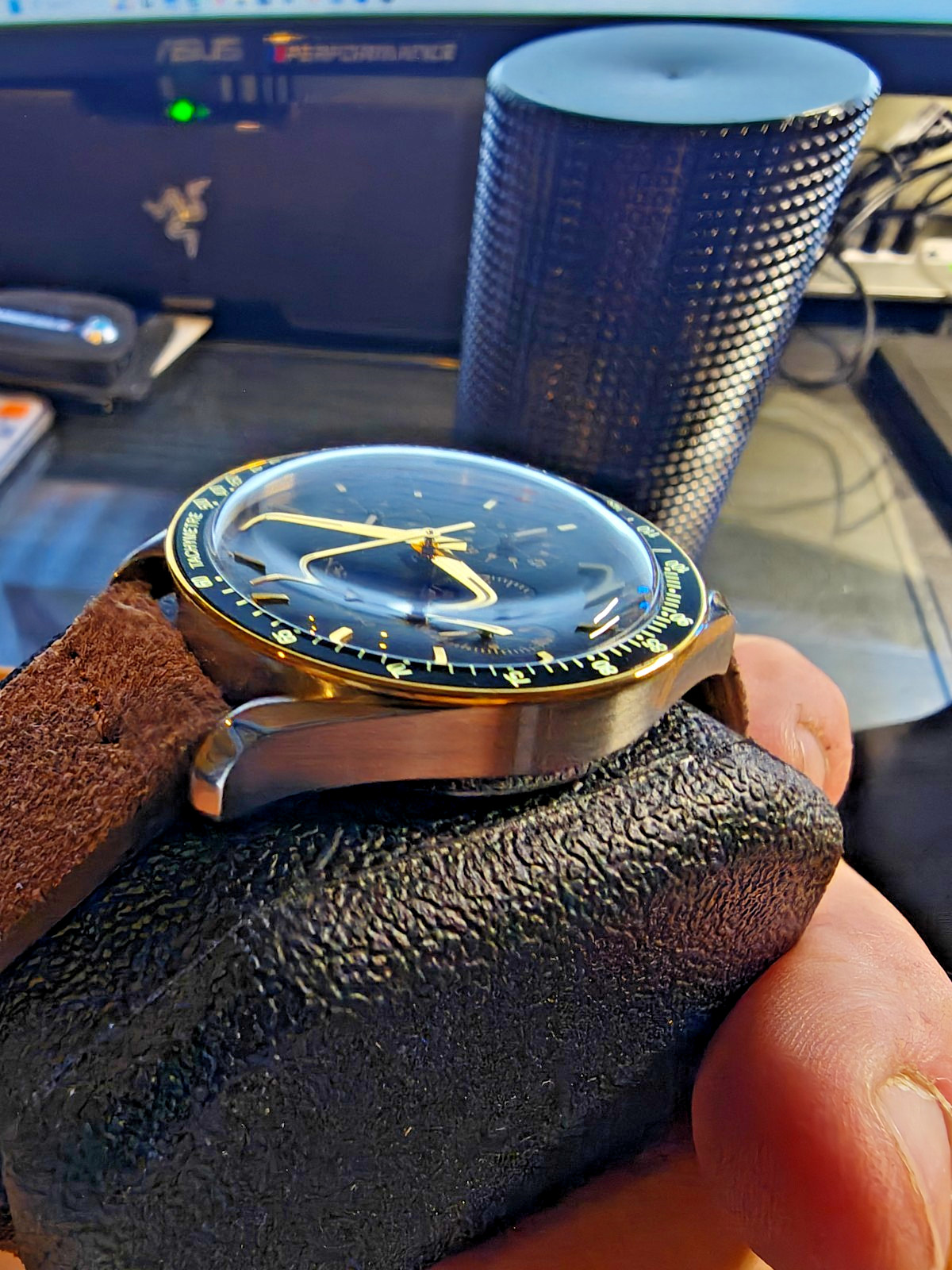 Dan Henry 1962 Racing Chronograph, Gilt, Ltd Ed, 39mm Mechaquartz New/Unworn B&P