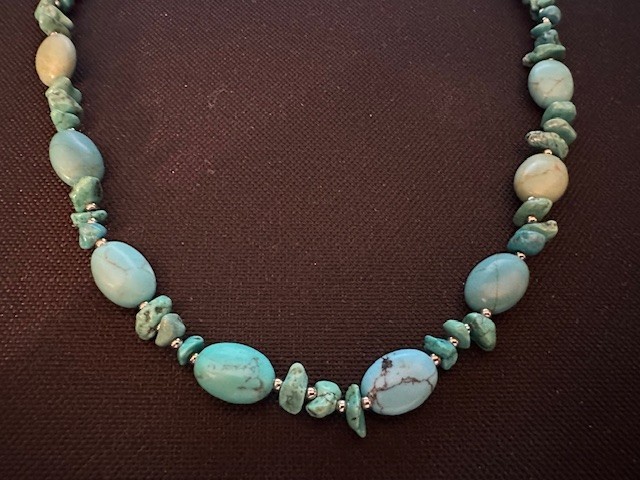 Signed RLL Vintage, Authentic, Turquois 21-1/2 Inch Necklace 8 Lg. 45 Sm. Beads