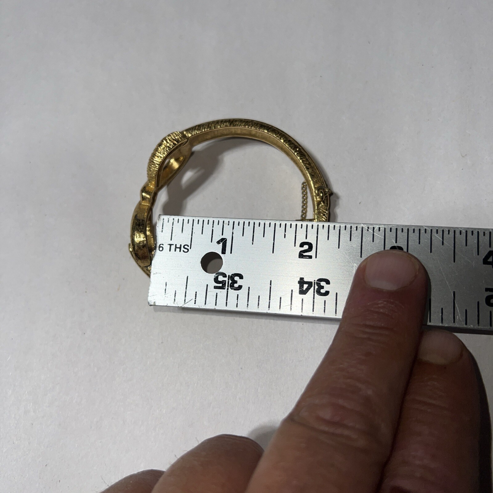 VTG Monet Gold Toned Shiny & Matte Bow Knot Bracelet Signed With Safety Chain