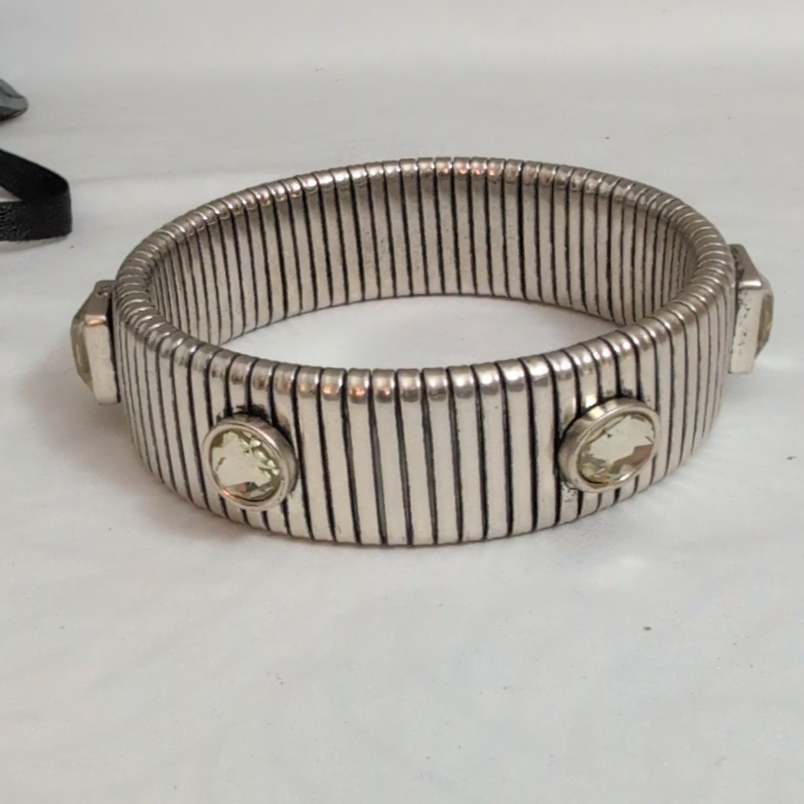 Chico’s Jewelry Set of 3 Stackable Silver Tone Bracelets, Blue Druzy, Gift Pouch