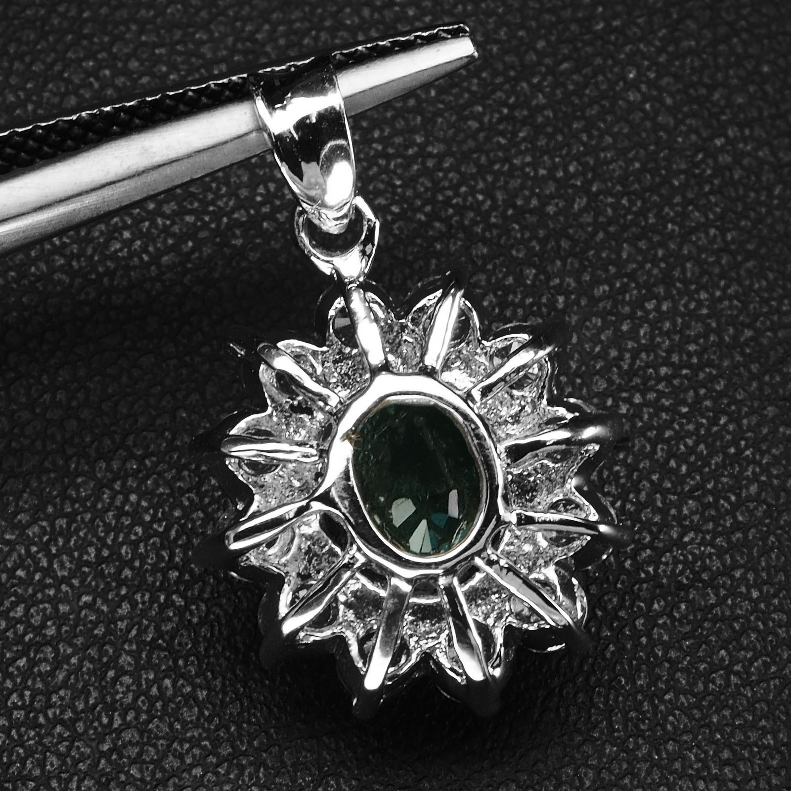White Gold Pendants Gleaming Green Paraiba Tourmaline 6.45Ct 925 Sterling Silver