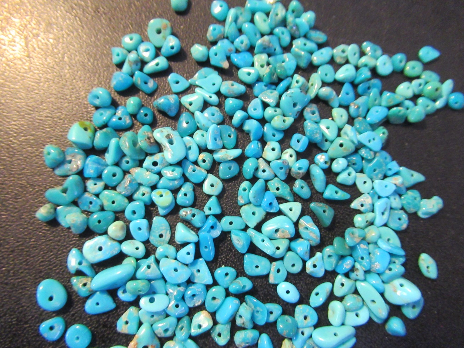 SLEEPING BEAUTY TURQUOISE 1/2 OZ SMALL DRILLED 3X2mm TO 7X4mm #782