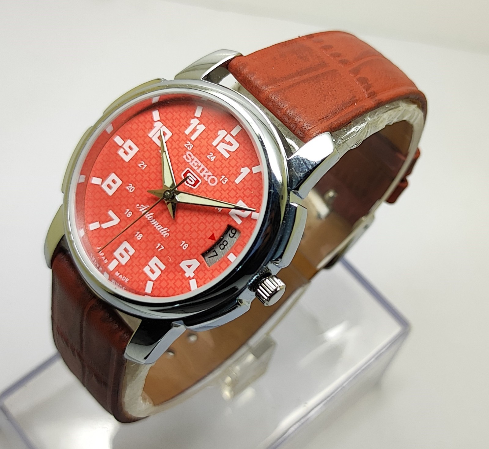 Refurbished Automatic Men’s Watch Day Date | Classic Vintage Style Leather Strap