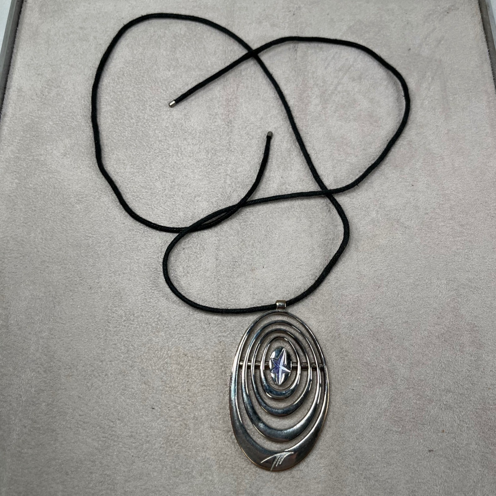 Vintage Thierry Mugler Orbital Concentric Oval Pendant Necklace Purple Star