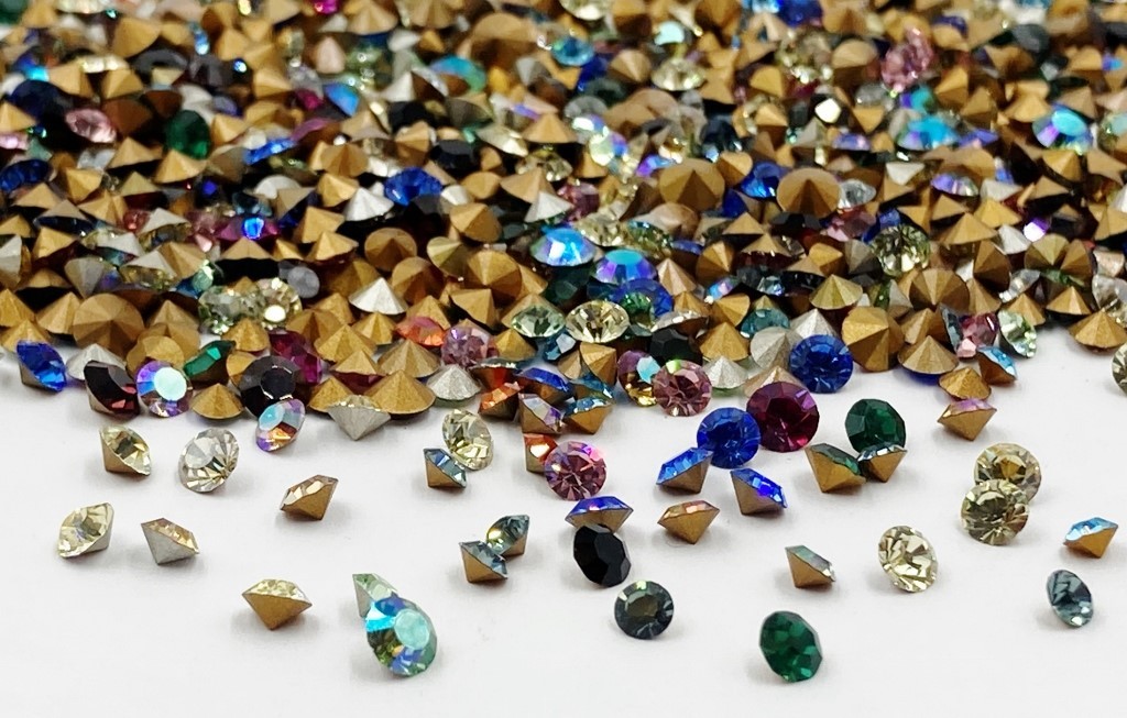 200 Vintage Swarovski Crystal 3mm To 4mm Small Rhinestones – Jewelry Repair J50