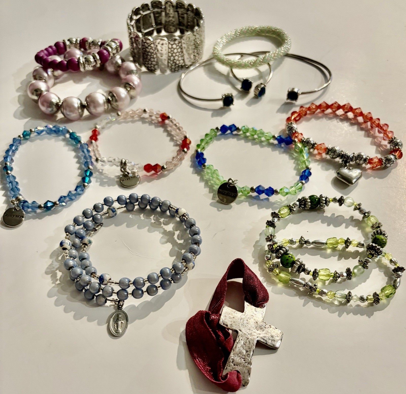 Chic Silver Tone & 925 Lot. (50+ ) Jewelry & More ! SEE PHOTOS & DESCRIPTION!