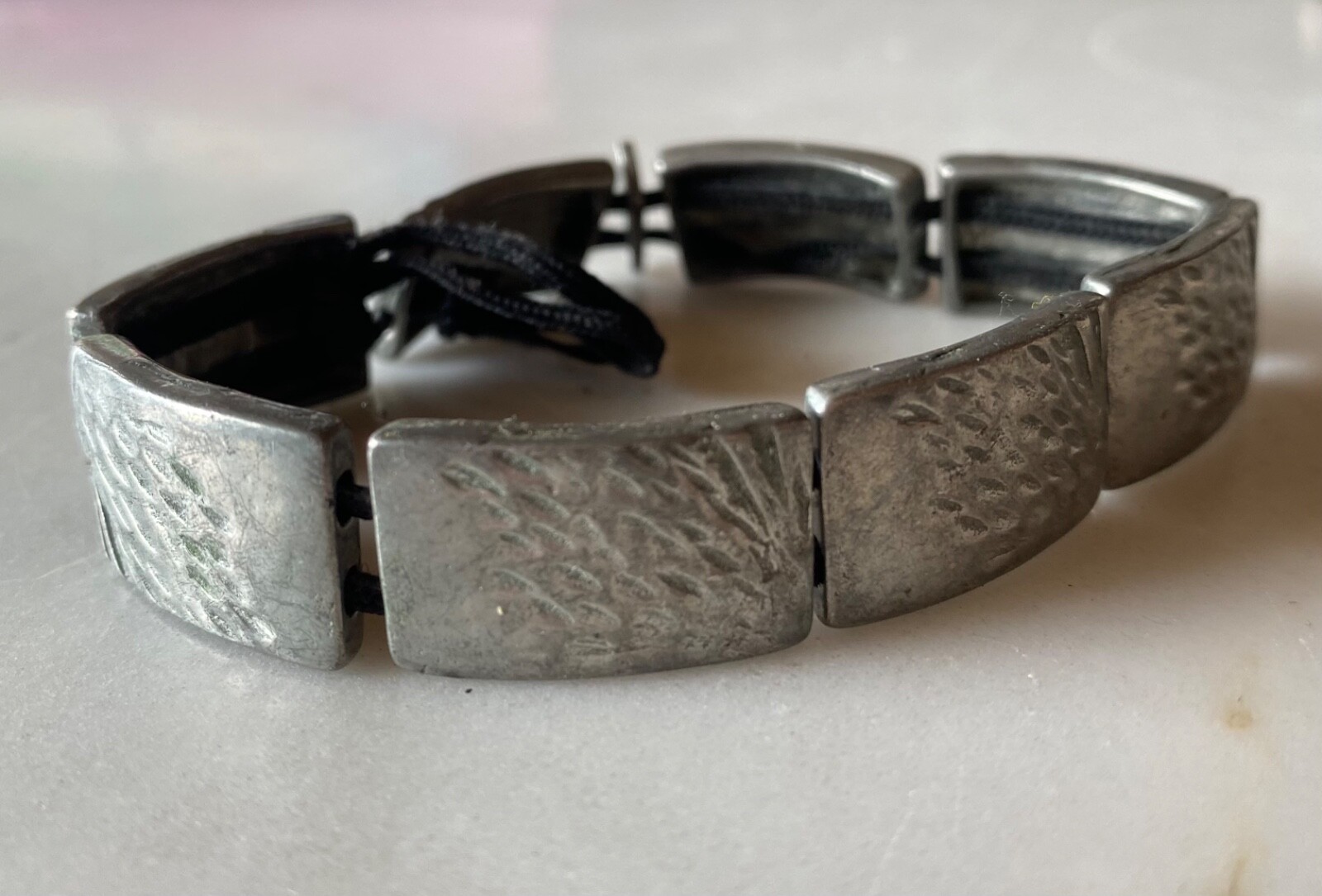 ANNE MARIE CHAGNON Modernist Hammered Pewter Link Bracelet – Canadian Designer