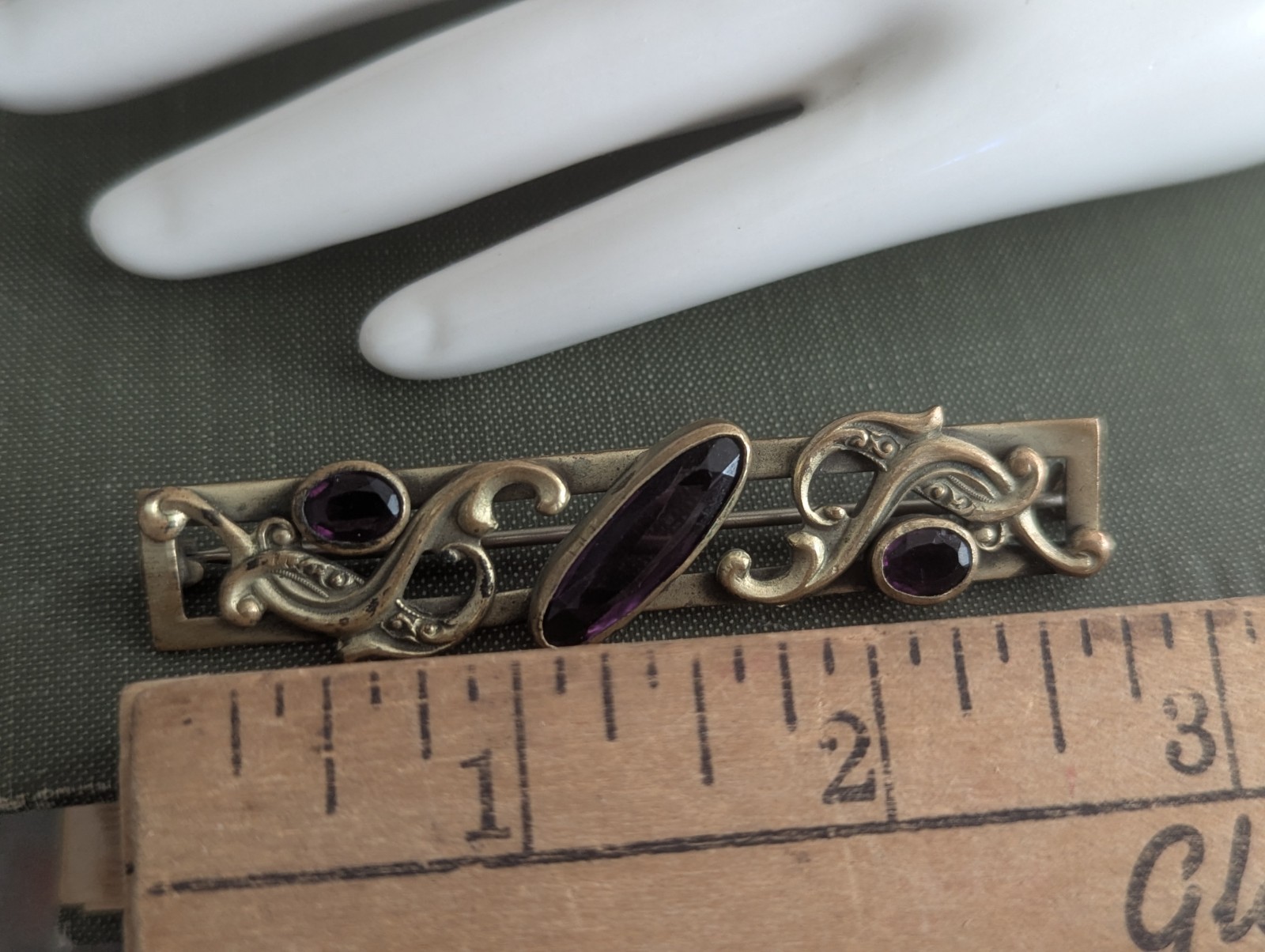 Edwardian Art Nouveau Gold Tone Floral brooch Faux Amethyst Stone Large C Clasp