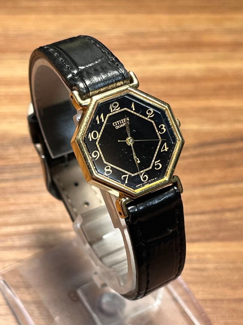 [Showa Retro] Citizen Octagon, octagonal shape, black and gold dial, working con