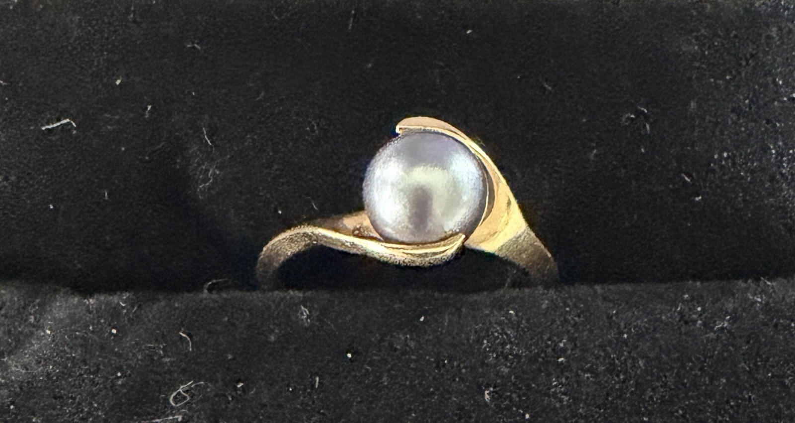 14k Yellow Gold Gray Black Pearl Ring