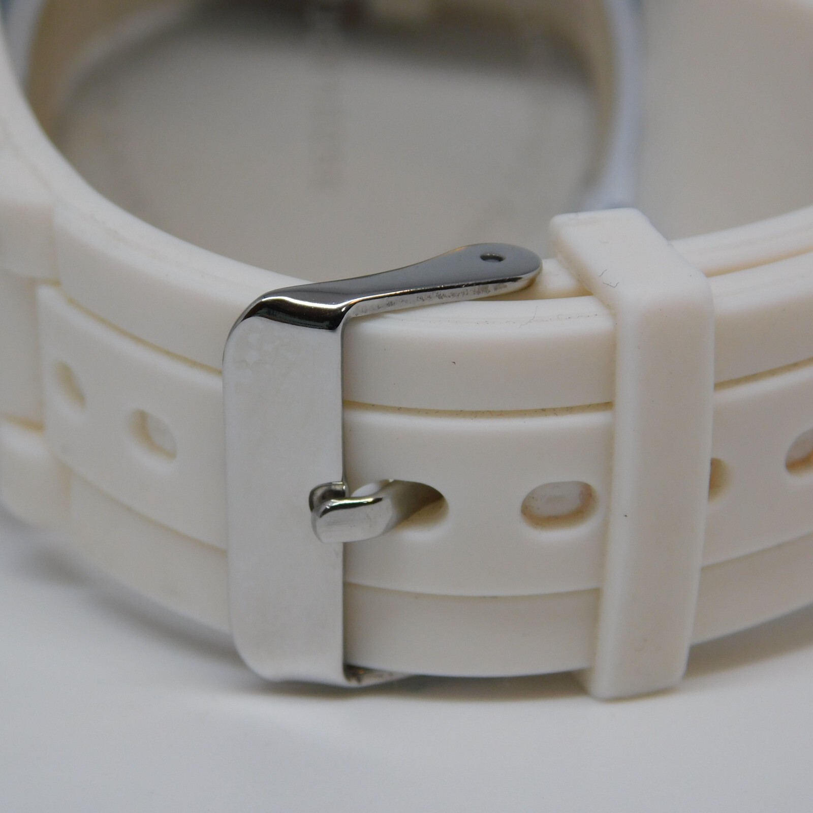 Accutime Watch Corp. White Tone Quartz Analog Women’s Watch New Battery
