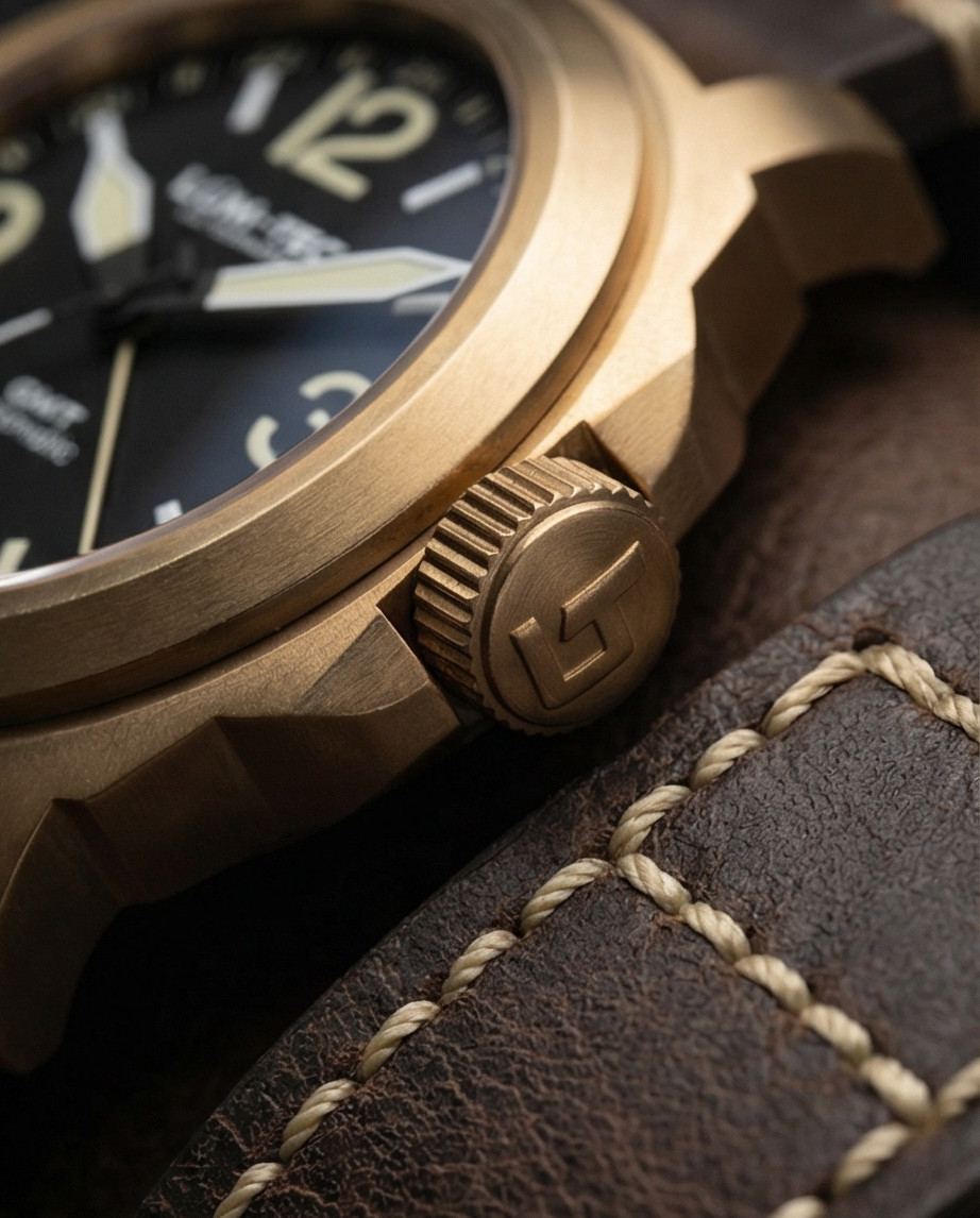Lum-tec M94 Bronze Dive watch 44mm GMT No date 200M Horween strap NIB warranty