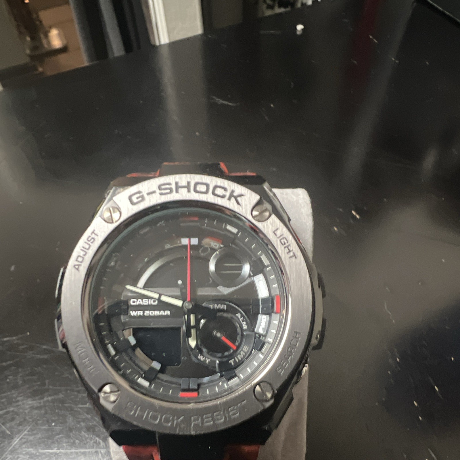 Casio G-SHOCK Men’s Analog Quartz 200m Black/Red Dial Resin Strap Fixed Bezel