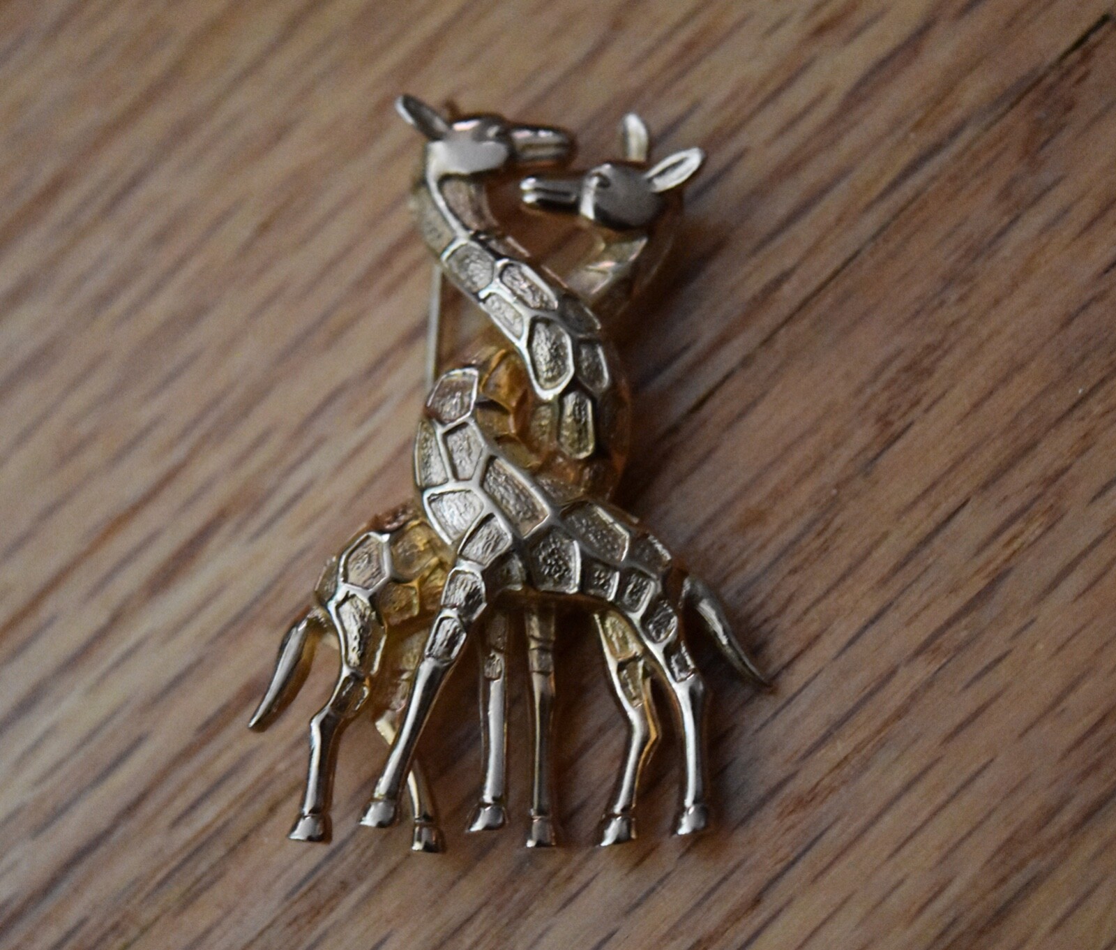 VTG Boucher Giraffe Pin Brooch 2 Giraffes Intertwined Necks Love Numbered