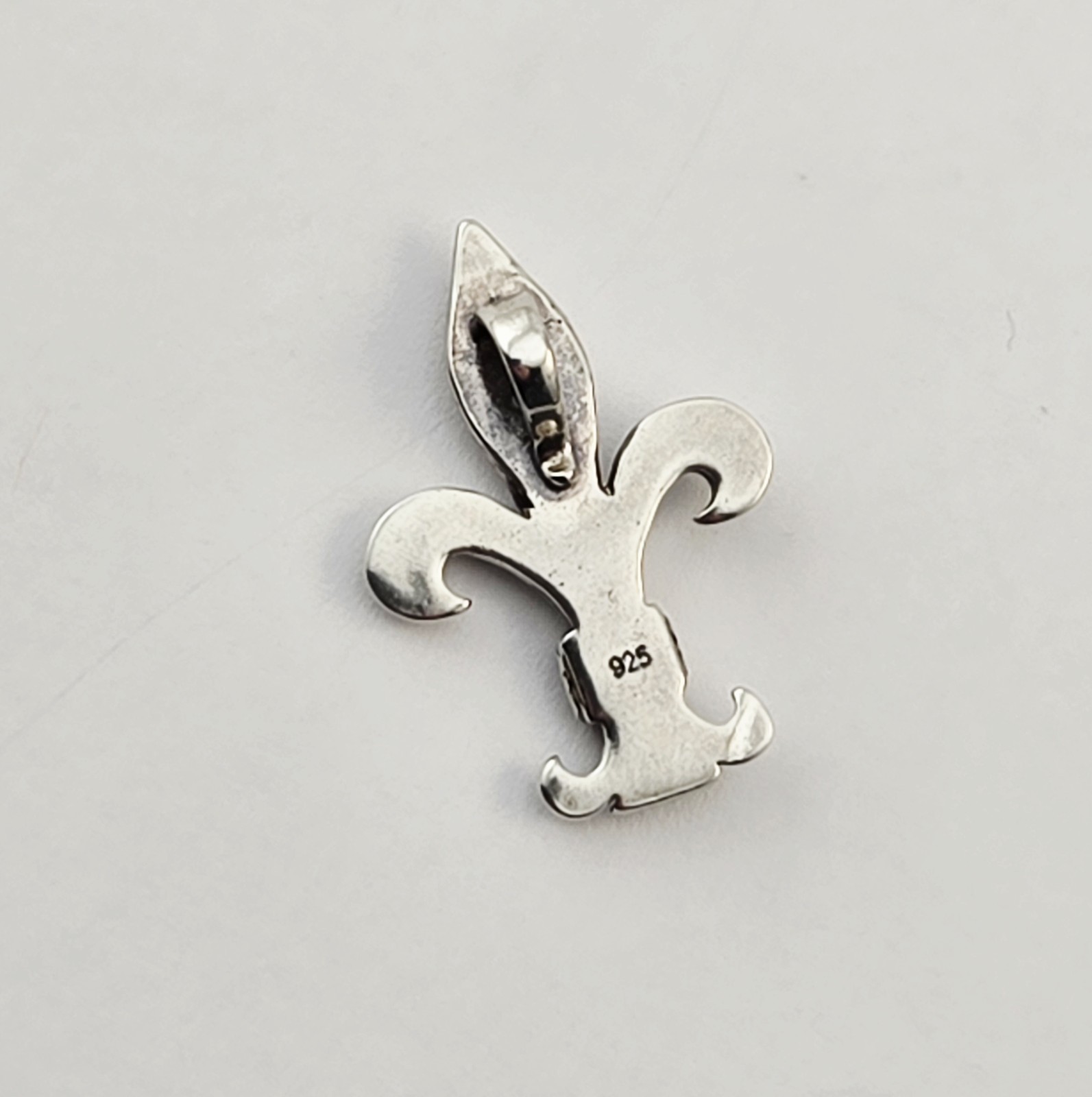 Vintage Sterling Silver Fleur de Lis Pendant Charm Symbol 925 – 3.0g